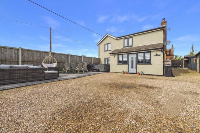 4 bed property, in The Strood, £550,000