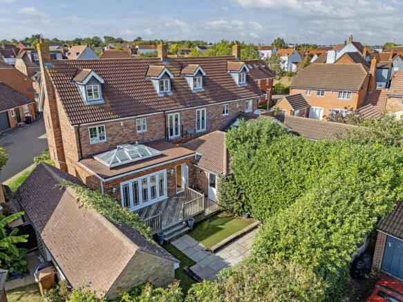 4 bed property, in Gepp Place, £599,995