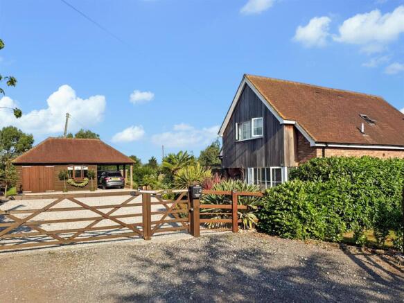 4 bed property, in Dargate Road, £672,000