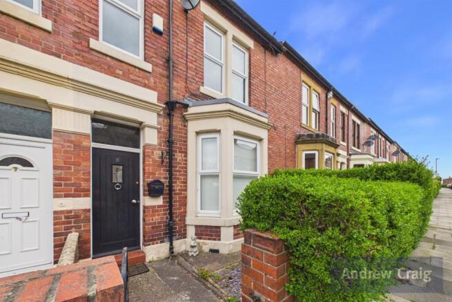4 bed property, in Beaumont Terrace, £500,000