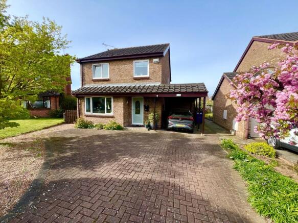4 bed property, in Bahram Road, £425,000