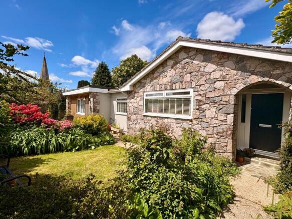 2 bed property, in Diptford, £600,000