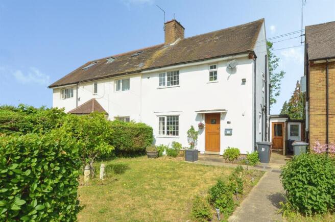 3 bed property, in Phillimore Place, £600,000