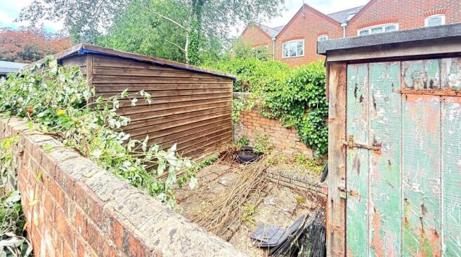 Studio, in Building And Land Rear Of, £3,000