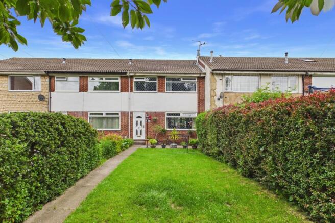 3 bed property, in Pontefract Lane, £180,000