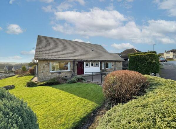 3 bed property, in Henry Ralph Avenue, £460,000