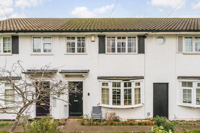 3 bed property, in Regency Close, £480,000
