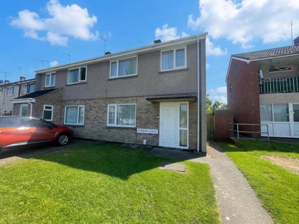 3 bed property, in Streamleaze, £270,000