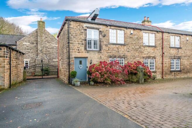 4 bed property, in Wesley Street, £498,000