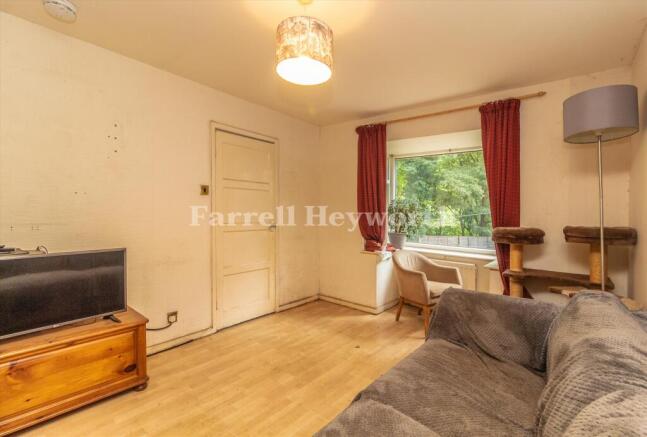 2 bed property, in Savick Way, £137,000