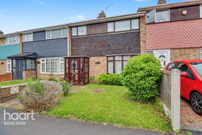 3 bed property, in Great Knightleys, £300,000