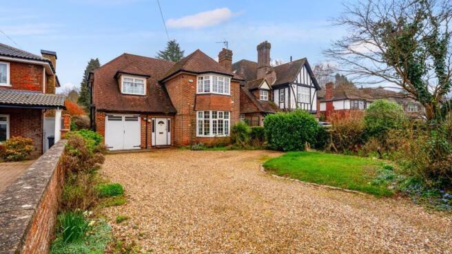 6 bed property, in Ludlow Avenue, £750,000