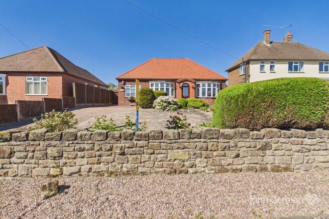 3 bed property, in Tutbury Road, £425,000