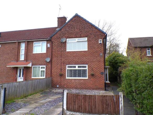 3 bed property, in Propps Hall Drive, £259,950