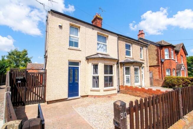 3 bed property, in Windmill Road, £340,000