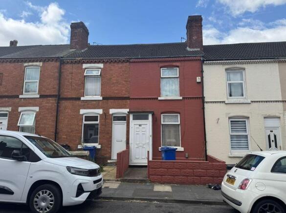 2 bed property, in Jubilee Road, £50,000
