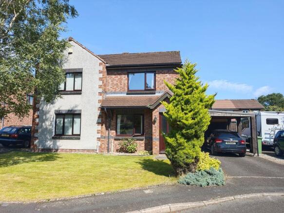 2 bed property, in Broadoaks Grange, £145,000