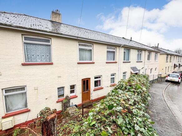 3 bed property, in Higher Roborough, £189,950