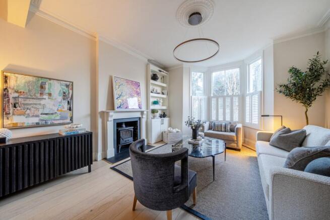 3 bed property, in Dinsdale Road, £1,185,000