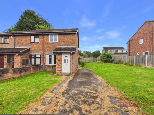 2 bed property, in Bagnall Road, £210,000