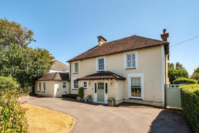 4 bed property, in Sandringham Road, £950,000
