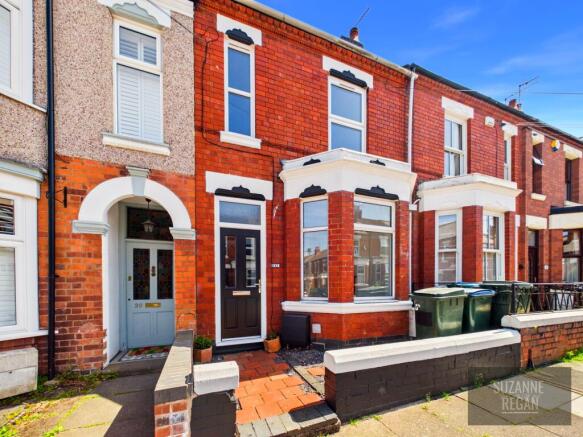 3 bed property, in Berkeley Road North, £300,000