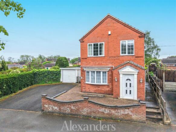2 bed property, in Newbold Road, £250,000