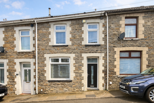 3 bed property, in Ffrwd Street, £189,995