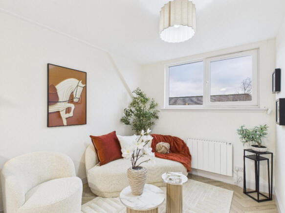 1 bed property, in Trinity Street, £60,000