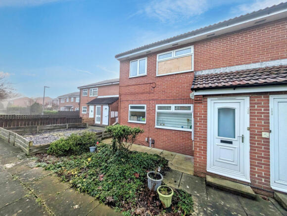 2 bed property, in Billingham Road, £60,000