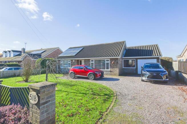 4 bed property, in Broadgate, £325,000