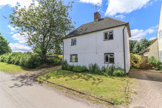 3 bed property, in Newton Toney, £450,000