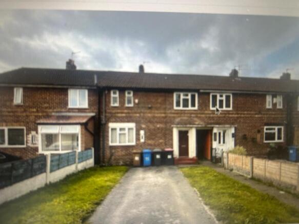 3 bed property, in Castleway, £175,000