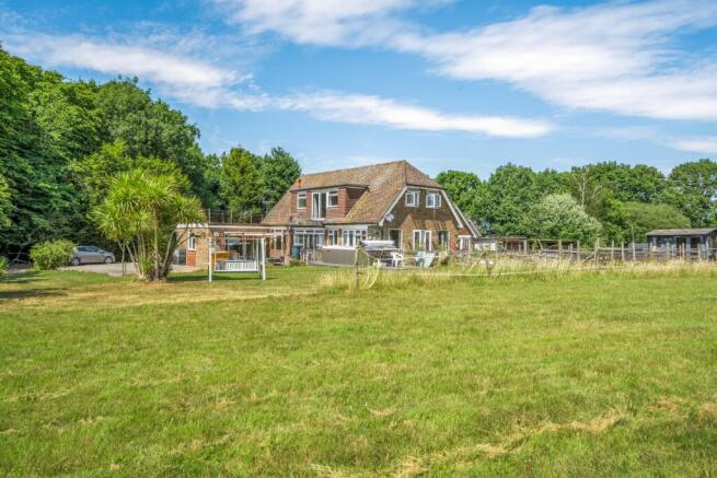 9 bed property, in South Road, £1,400,000
