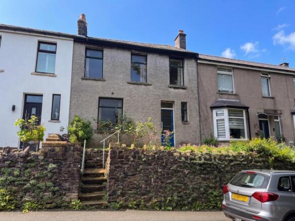 2 bed property, in Nunsfield Road, £149,995