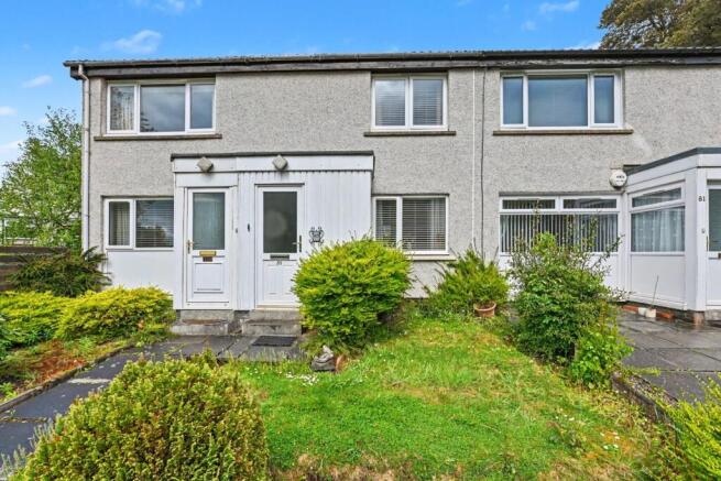 2 bed property, in Balnagowan Drive, £70,000