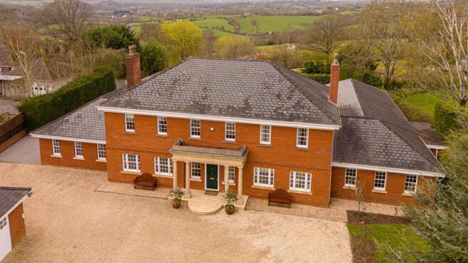6 bed property, in Llanhennock, £2,500,000