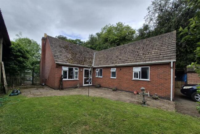 3 bed property, in Town End, £550,000
