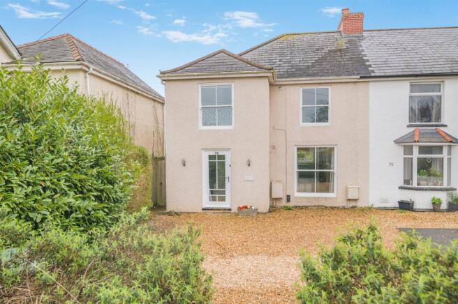 3 bed property, in Main Road, £400,000