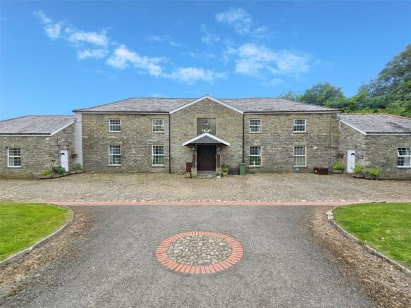 7 bed property, in Lewannick, £995,000