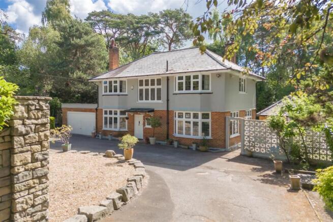 4 bed property, in Western Road, £2,350,000