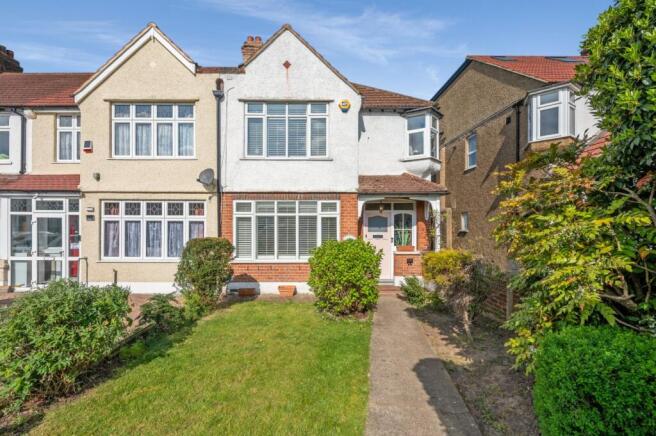 3 bed property, in Cherry Tree Walk, £700,000