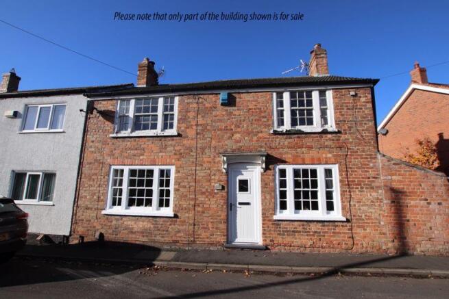 1 bed property, in Church Lane, £90,000