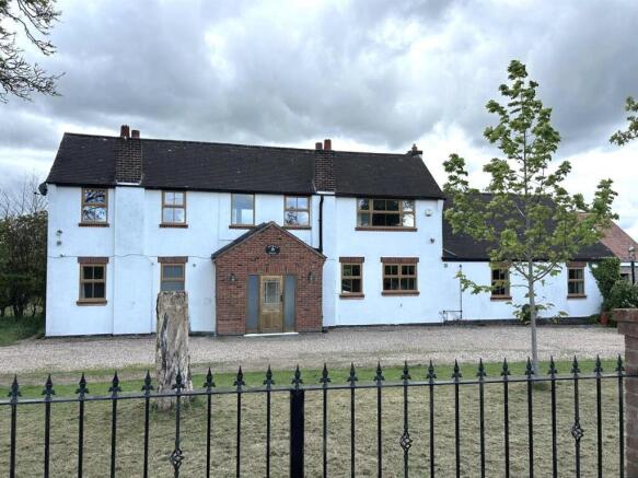 6 bed property, in Alfrace, £1,000,000
