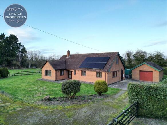 3 bed property, in Main Road, £399,950