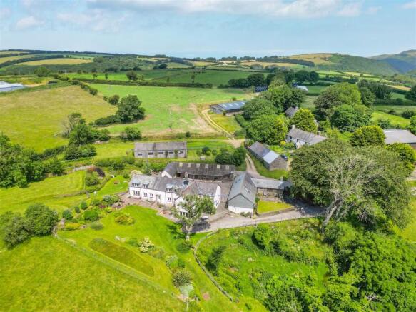 9 bed property, in Cheriton, £1,650,000