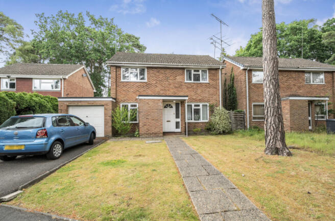3 bed property, in Pendragon Way, £475,000