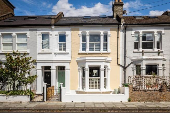 3 bed property, in Askew Crescent W12, £1,100,000