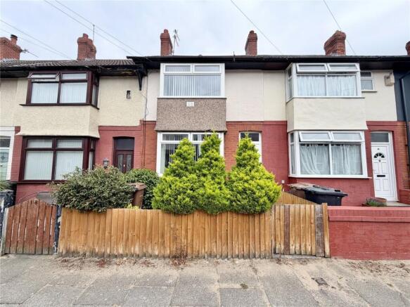 2 bed property, in Hastings Road, £170,000