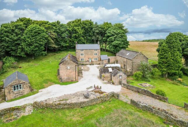 4 bed property, in Alicehead Road, £1,200,000